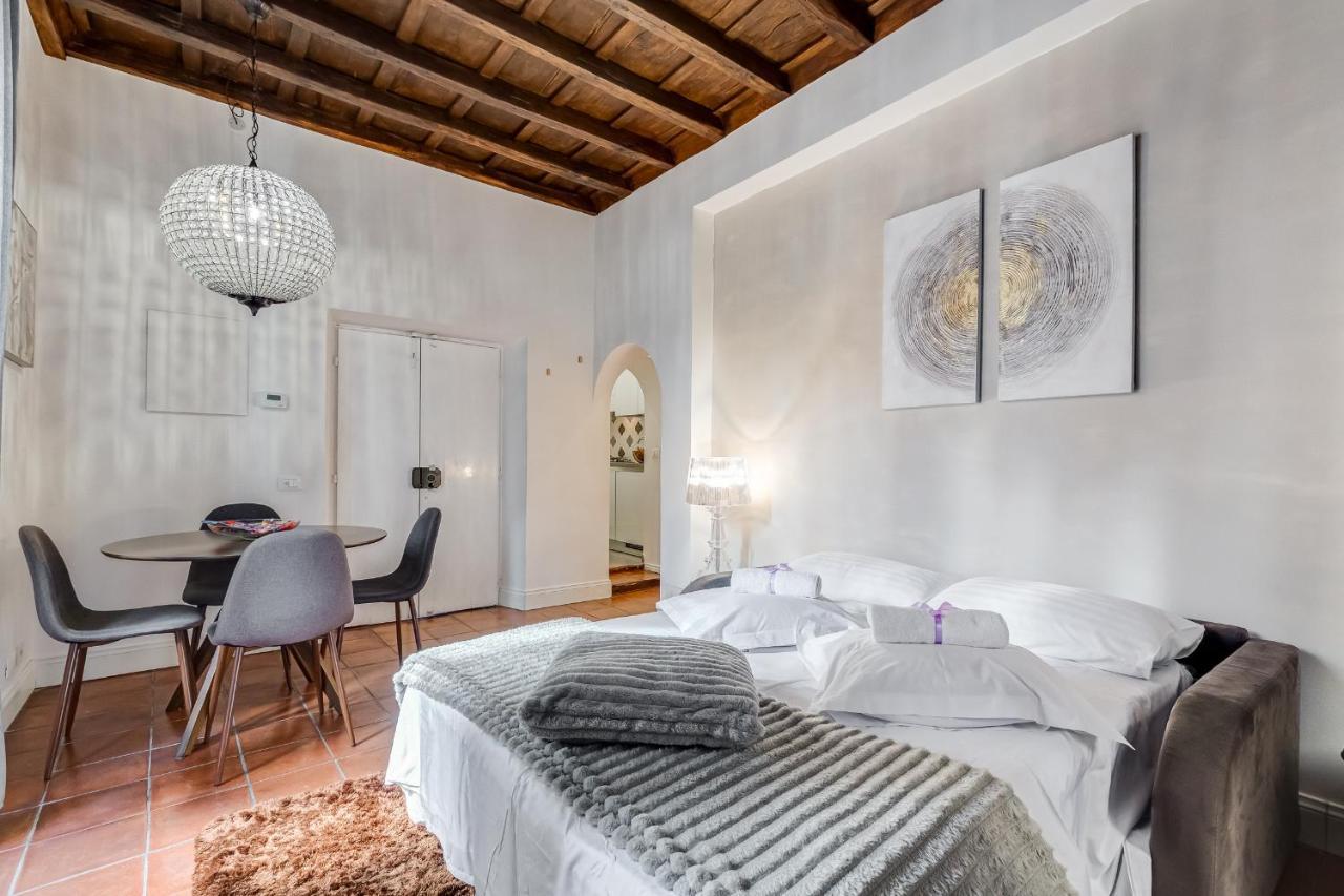Campo Dei Fiori Royal Orchid Apartment Rome Bagian luar foto