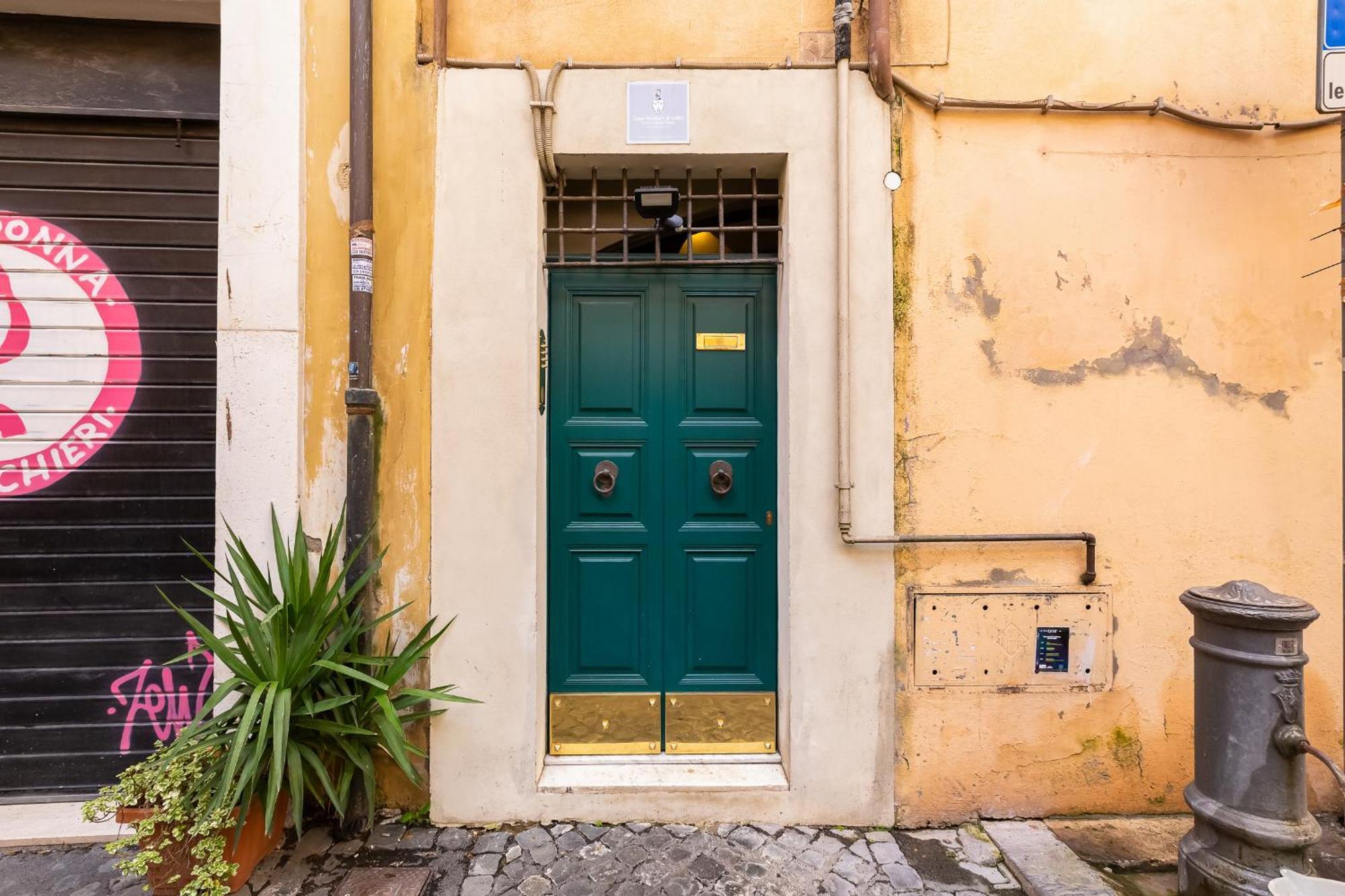 Campo Dei Fiori Royal Orchid Apartment Rome Bagian luar foto